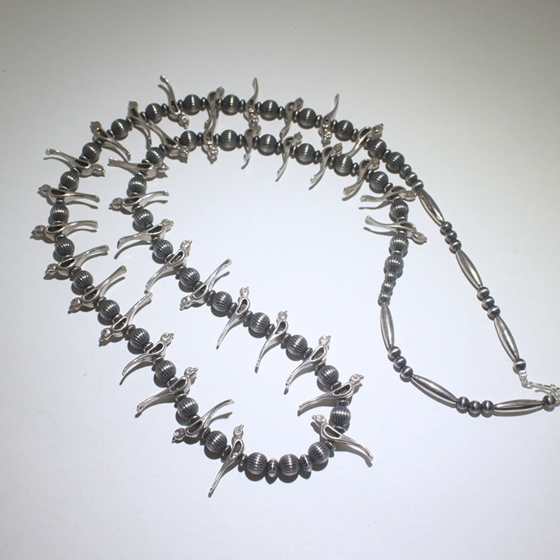Серебряное ожерелье-фетиш