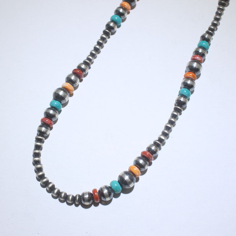 Collier de perles Navajo multicolore