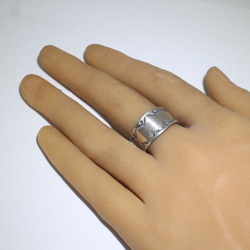 Anillo de plata por Arnold Goodluck - Talla 10.5