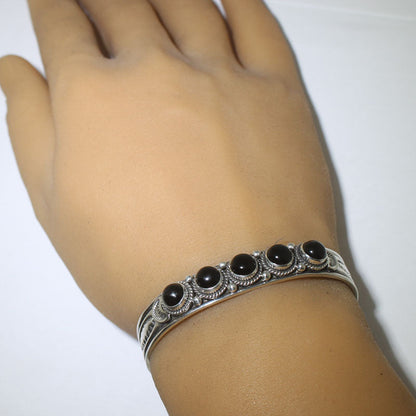 Bracelet en onyx par Darrell Cadman 5-1/4"