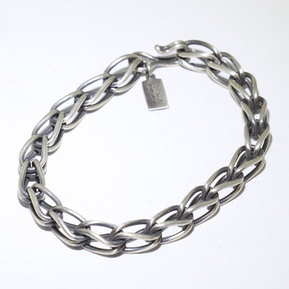 史蒂夫·阿維索設計的鏈條手鍊