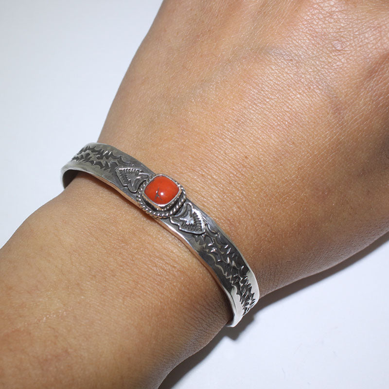 Pulseira de Coral por Sunshine Reeves 5"