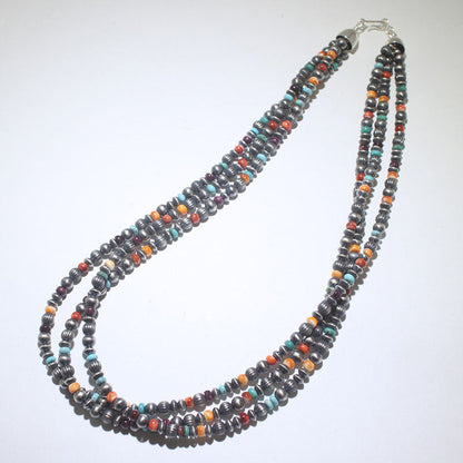 Collier de perles par Reva Goodluck