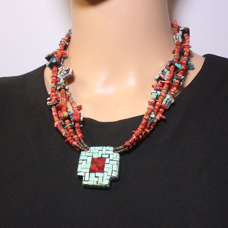 Мозаичное ожерелье от Шарлин Реано