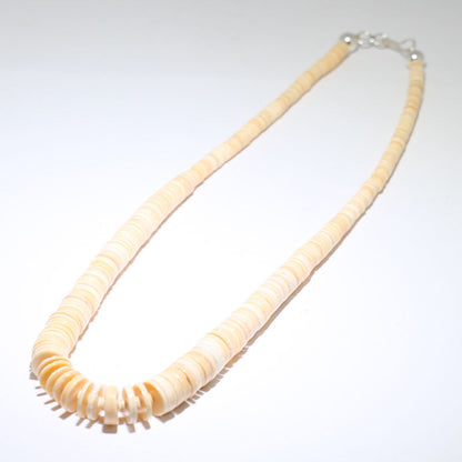 Heishi-Halskette von Doris Coriz