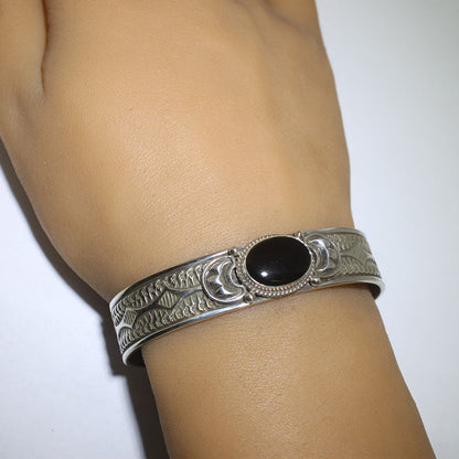 Bracelet en onyx par Darrell Cadman 5-3/4"