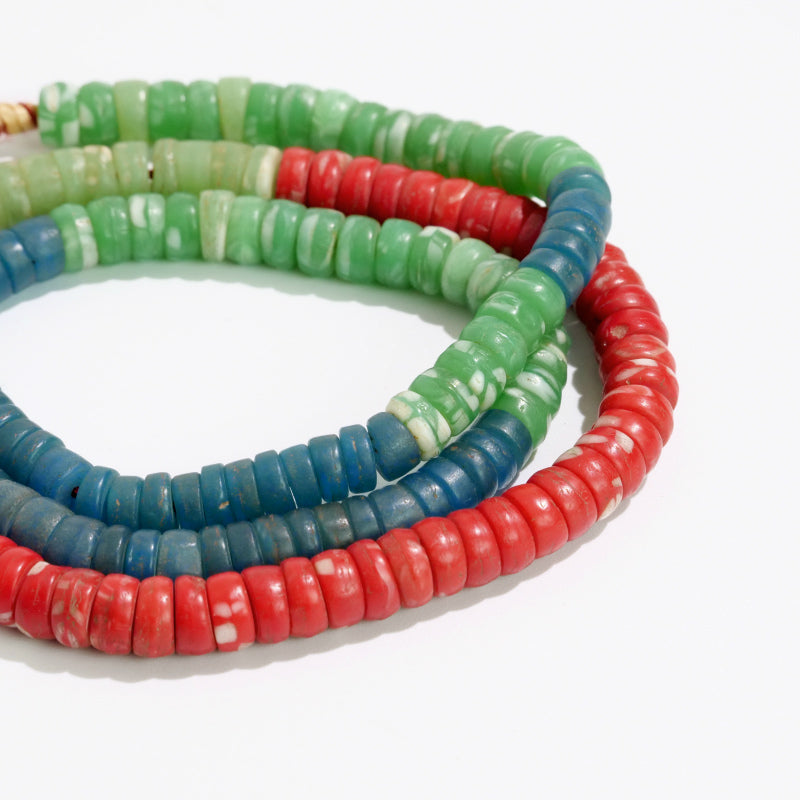Mga Bohemian Trade Beads Kankanba Beads Strand na may Uranium Glass
