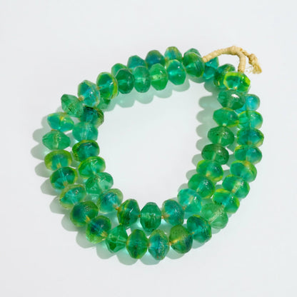 Bohemian Trade Beads Vaseline Beads Strand na may Uranium Glass