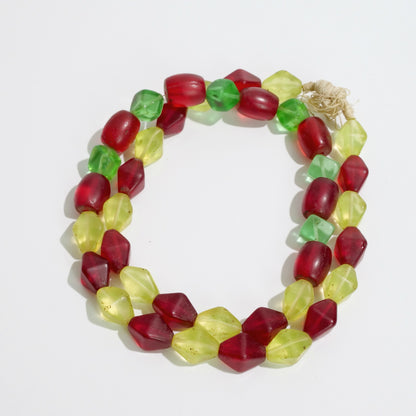 Strand ng Bohemian Trade Beads Czech Beads na may Uranium Glass