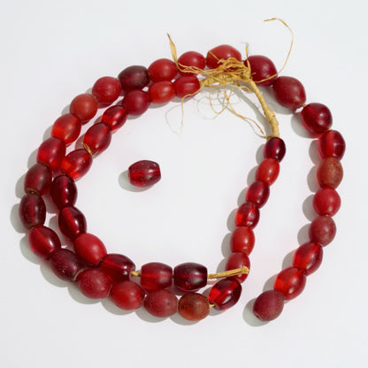 Collier de perles éthiopiennes rouges et cerises perles de commerce bohémiennes