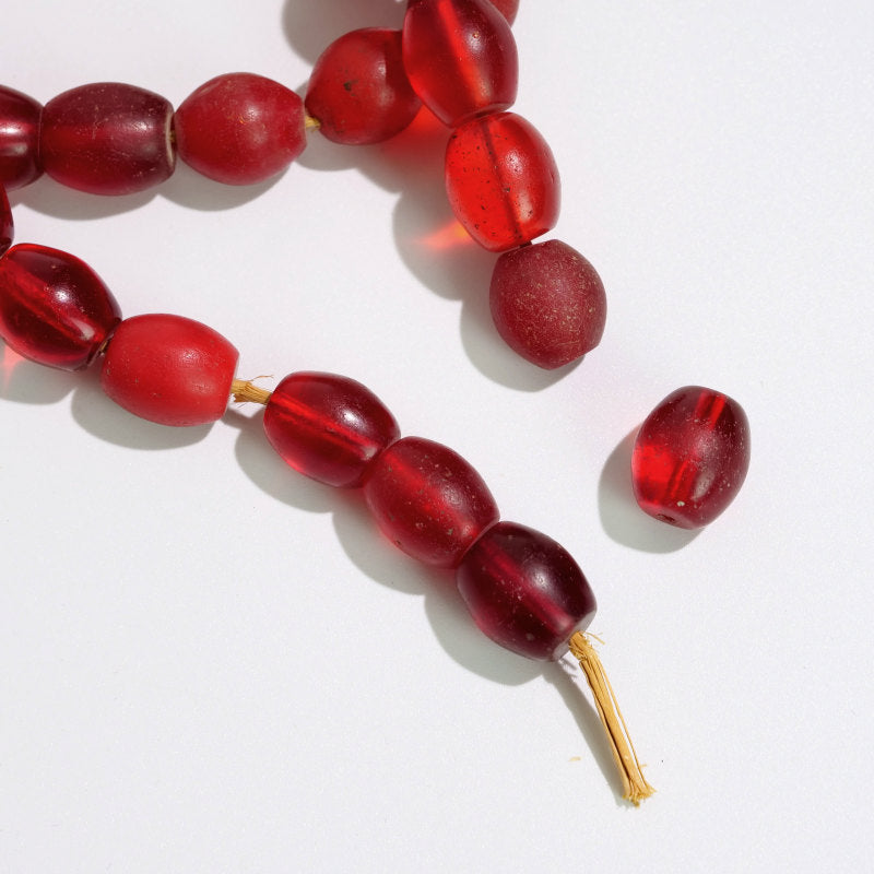 Collier de perles éthiopiennes rouges et cerises perles de commerce bohémiennes