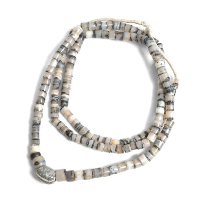 Old Disk Agate Strand