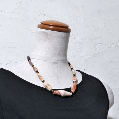 Bactrian Agate Bead Strand