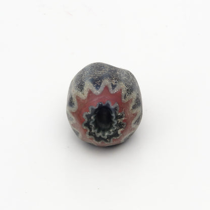 Pitong-Layer Chevron Bead