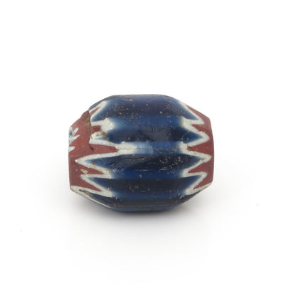 Pitong-Layer Chevron Bead