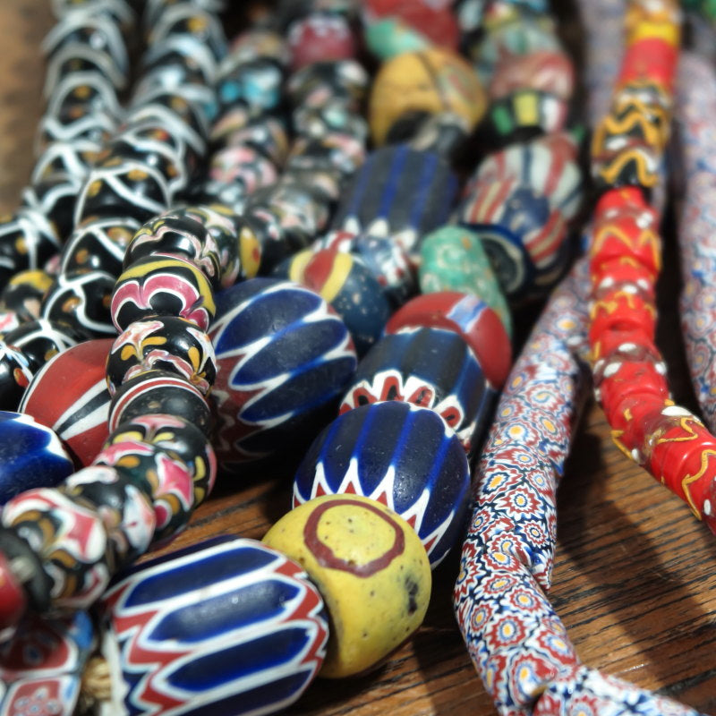 Antik na Kuwintas na Venetian Millefiori Bead