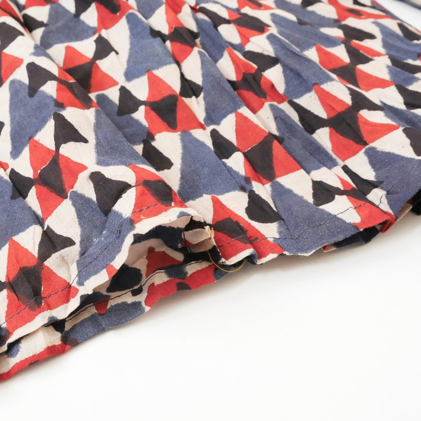 กางเกงพิมพ์ลายสามเหลี่ยมผ้าฝ้าย