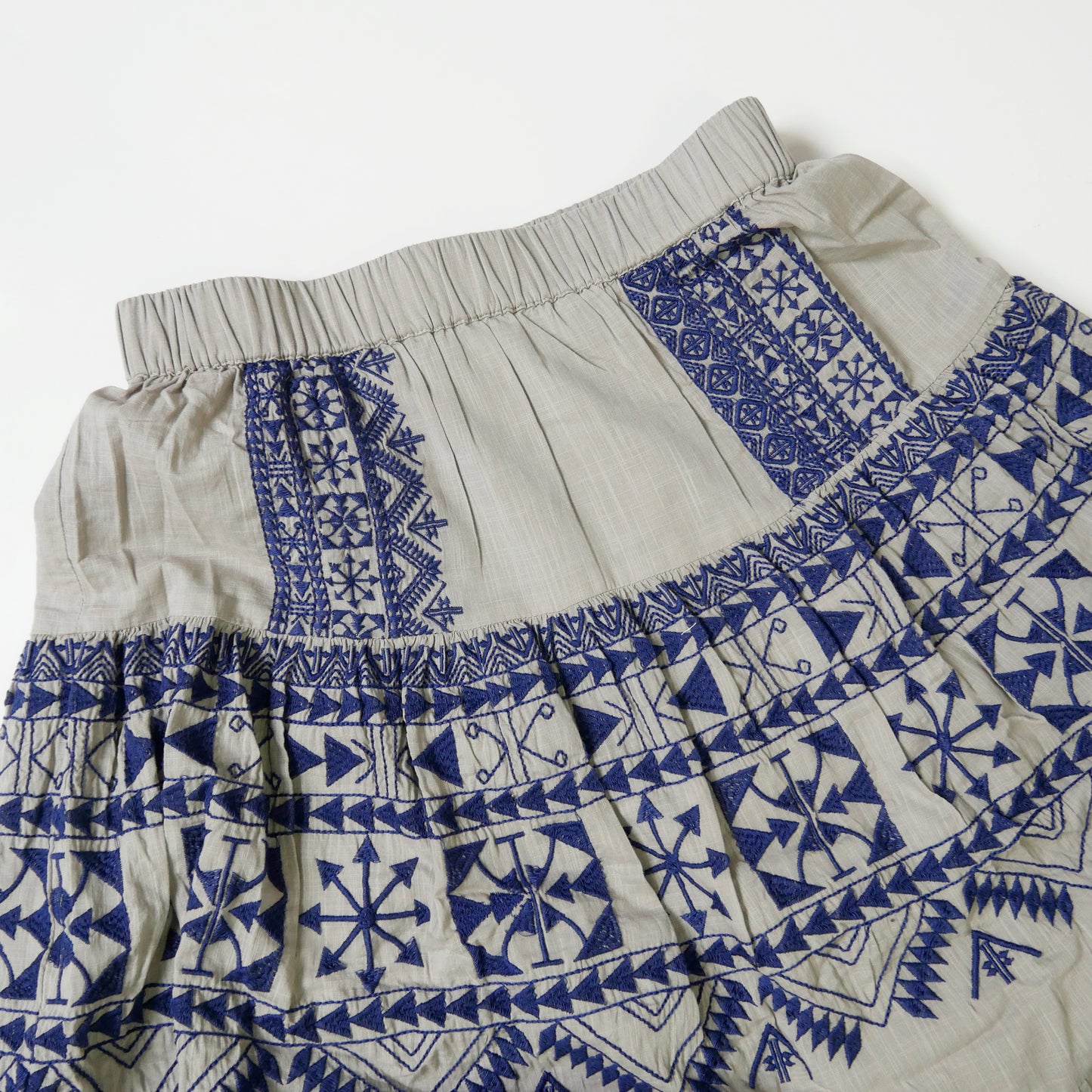 Хлопковая юбка с готической вышивкой