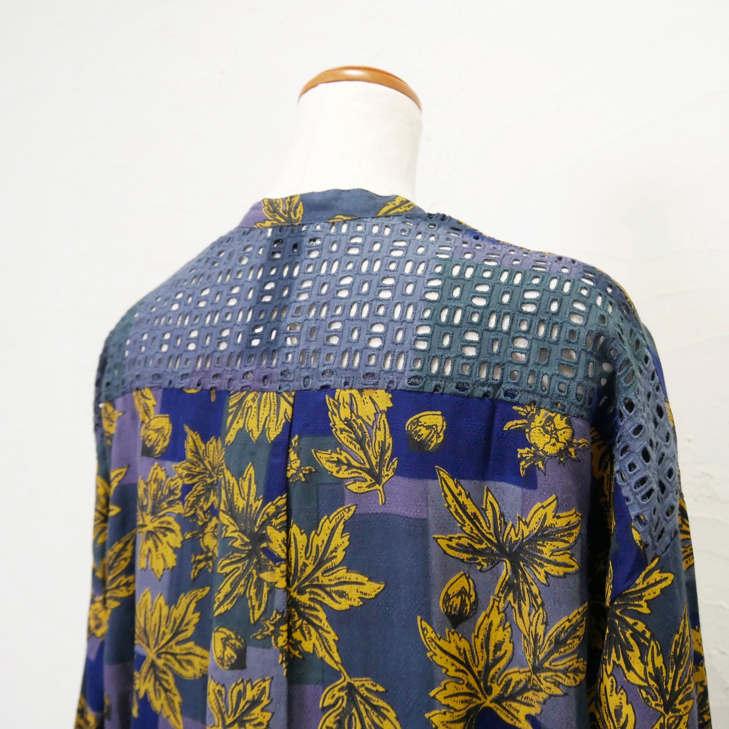 Robe-chemise en rayonne jacquard à dentelle imprimée de fleurs