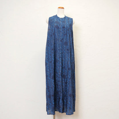 रेयॉन गोल्ड फ्लावर प्रिंट आस्तीन रहित शर्ट ड्रेस