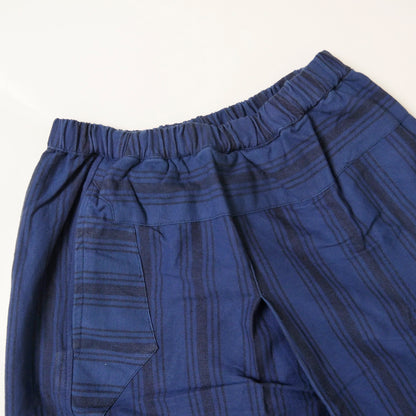Pantalon cache-cœur en coton rayé indigo