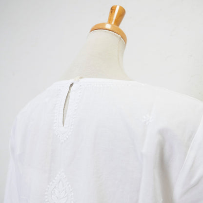 Áo Pullover Cổ Tròn Cambric Thêu Lucknow C