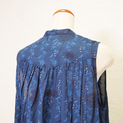 Платье-рубашка без рукавов с цветочным принтом из золотистого рейона