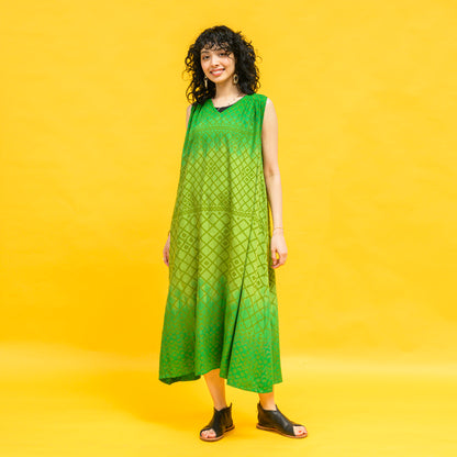 Geometrisches Kleid aus Rayon mit Farbverlauf