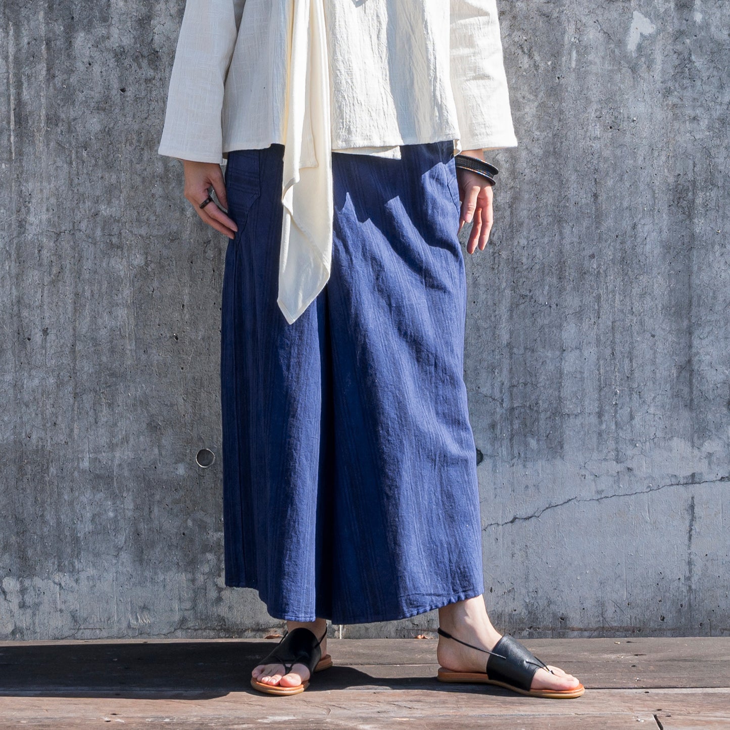 Pantaloni a portafoglio in cotone a righe indaco