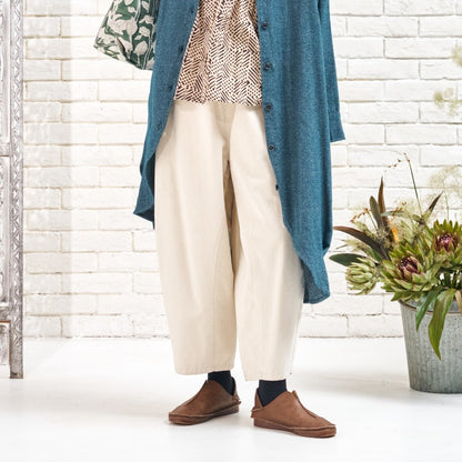 Curved Crotch Wash Pants