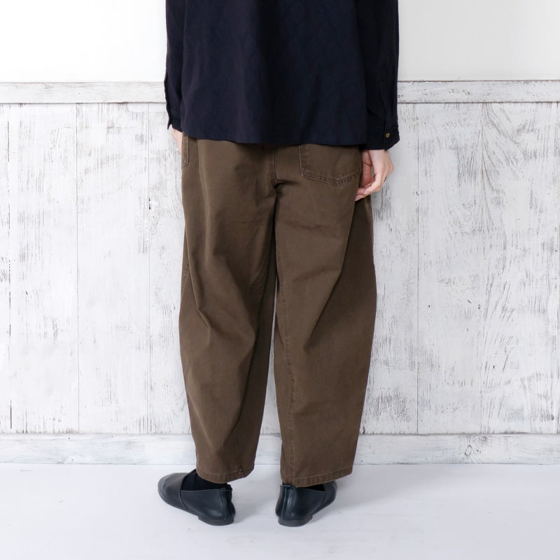 Curved Crotch Wash Pants