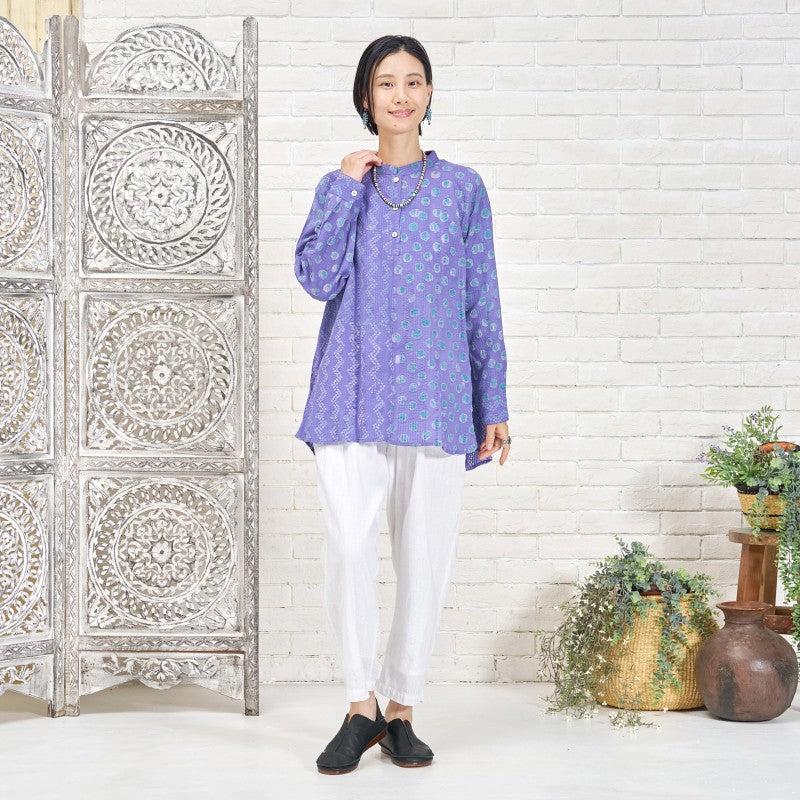 Emboss Pullover