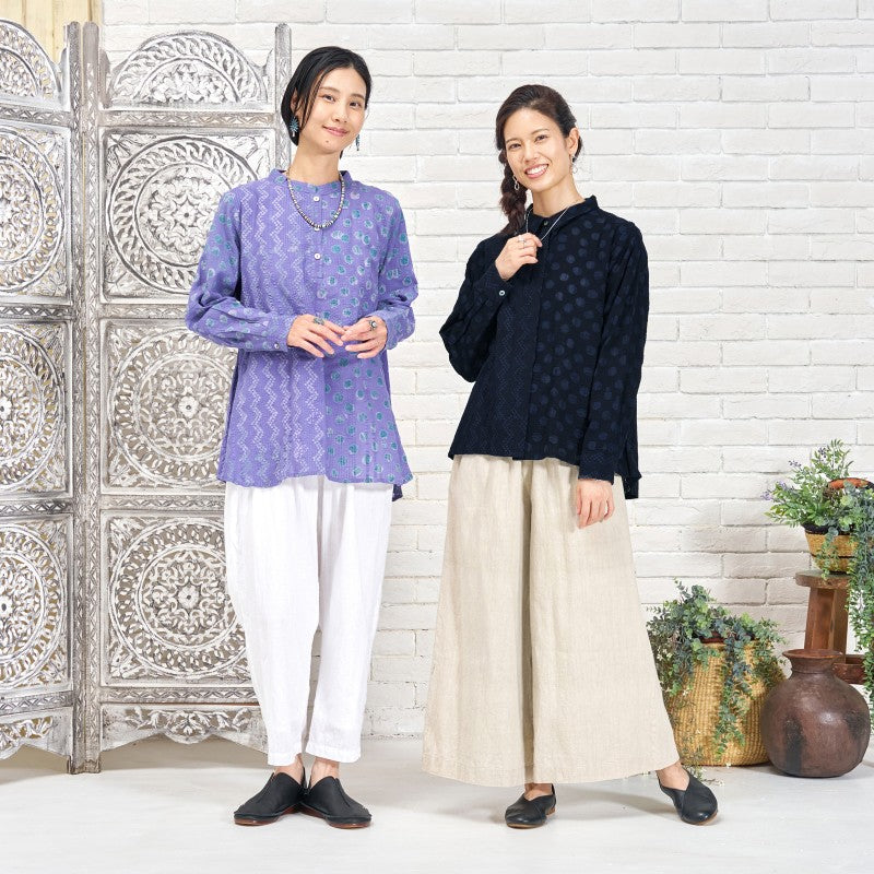 Emboss Pullover