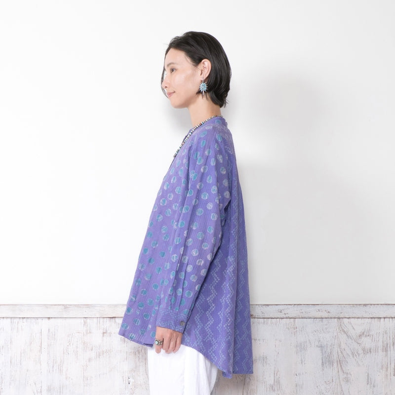 Emboss Pullover