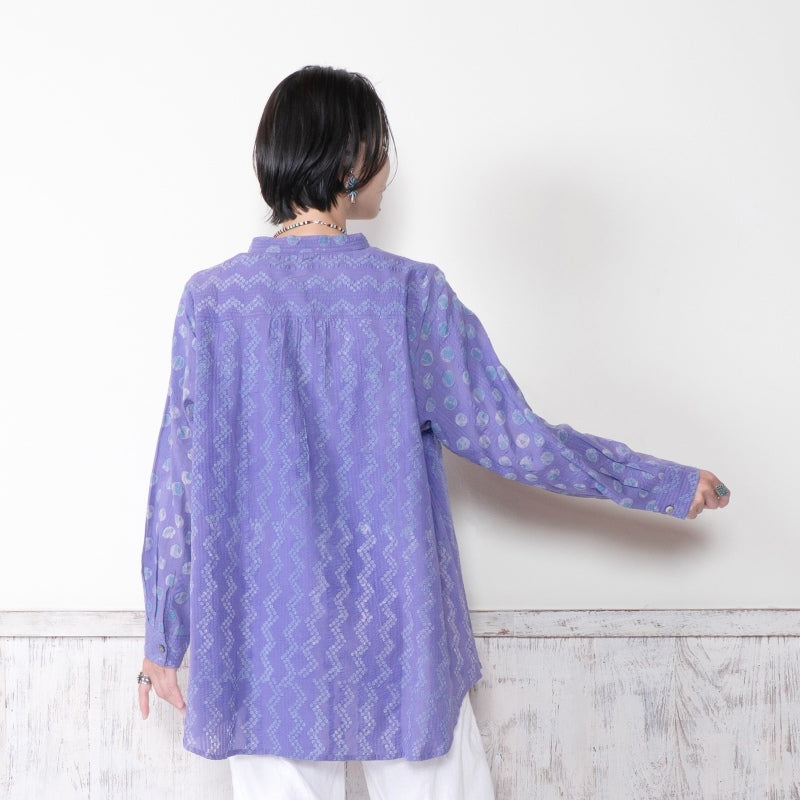Emboss Pullover