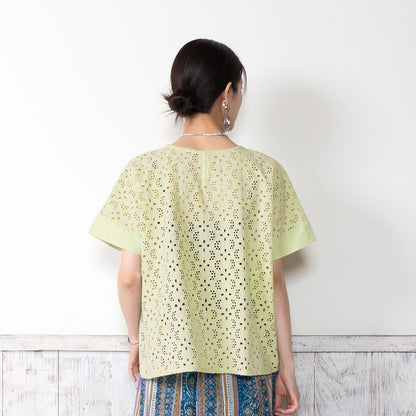 Lace Fabric Pullover