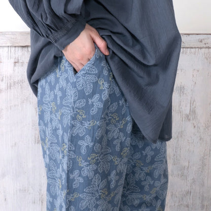 Leaf Embroidered Tapered Pants
