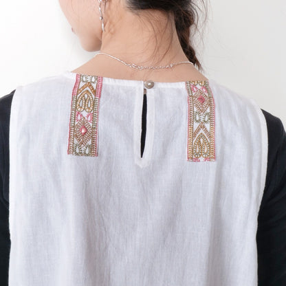 Embroidered Tape Pullover