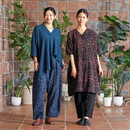 Embossed Geometric Pattern Blouse