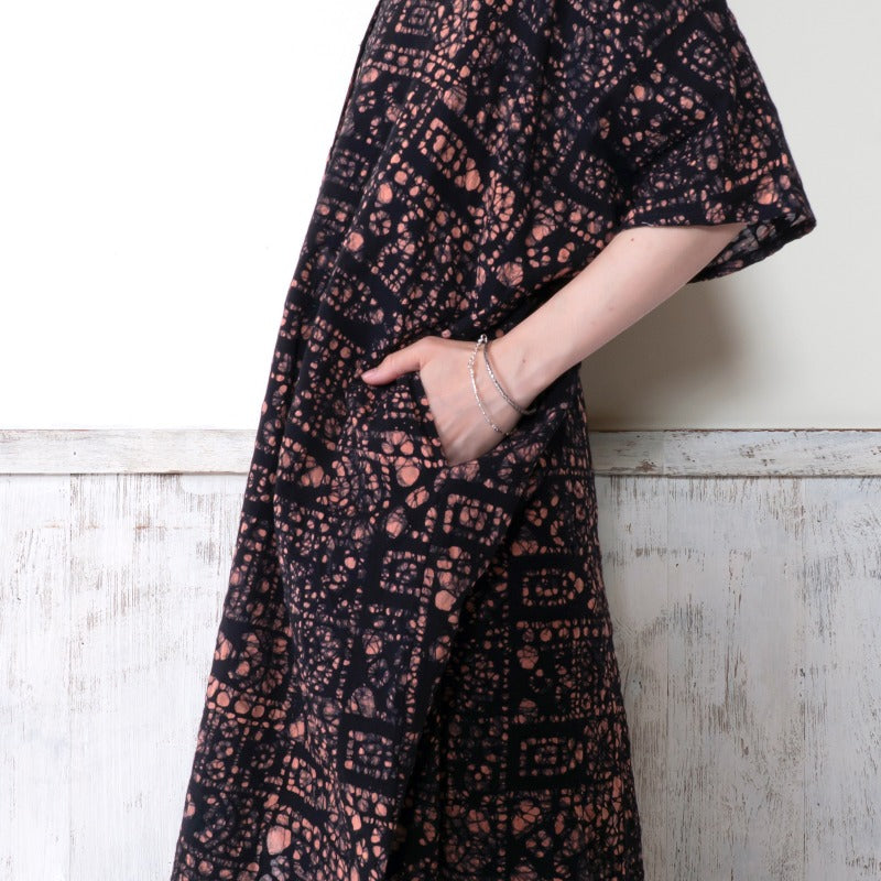 Embossed Geometric Pattern Blouse