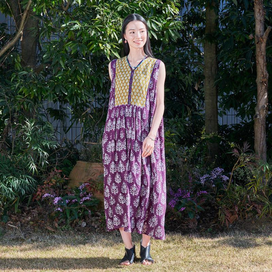Bi-Color Flower Print Sleeveless Front-Open Dress