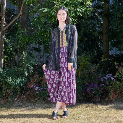 Bi-Color Flower Print Sleeveless Front-Open Dress