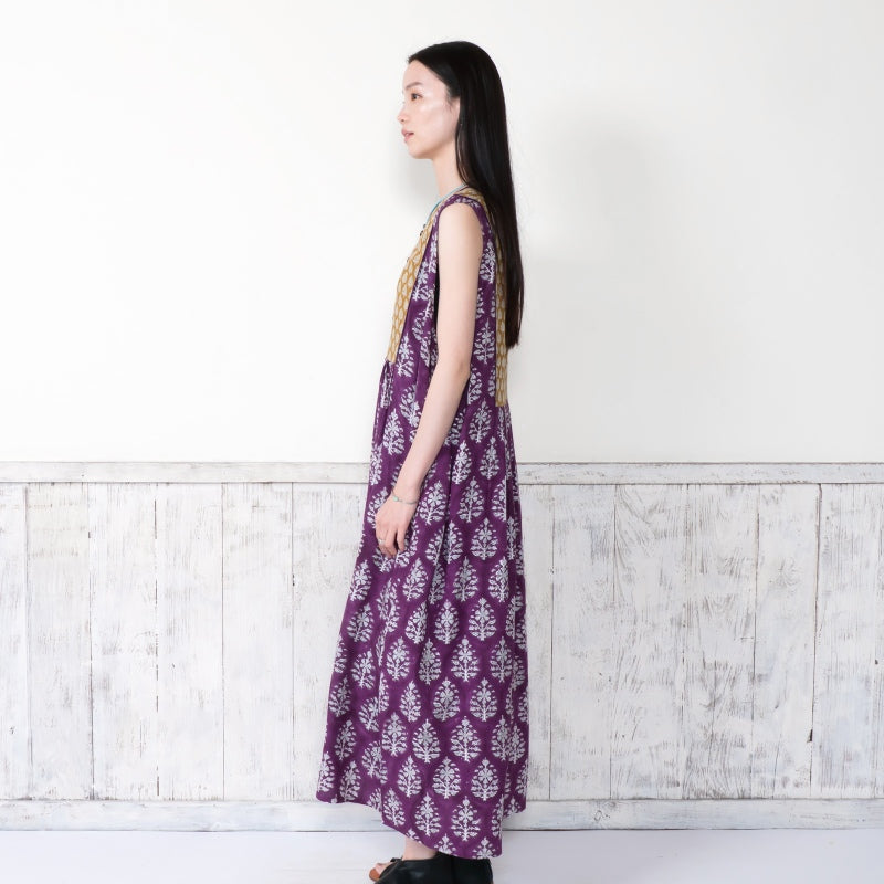 Bi-Color Flower Print Sleeveless Front-Open Dress