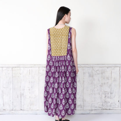 Bi-Color Flower Print Sleeveless Front-Open Dress