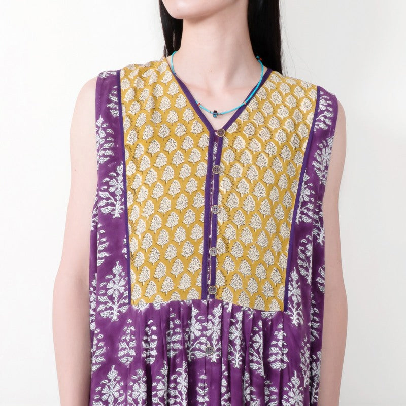 Bi-Color Flower Print Sleeveless Front-Open Dress