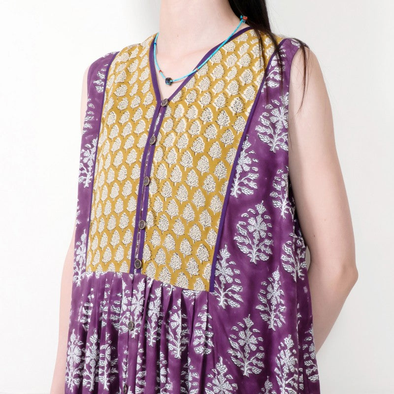 Bi-Color Flower Print Sleeveless Front-Open Dress