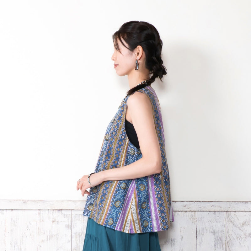 Floral Stripe Sleeveless Blouse
