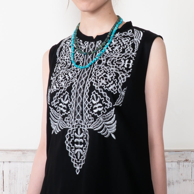 Zari Embroidery Sleeveless Dress