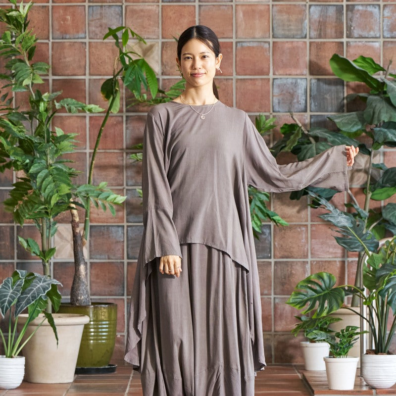 Rayon Irregular Hem Slit Cuff Pullover