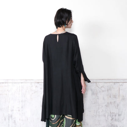 Rayon Irregular Hem Slit Cuff Pullover